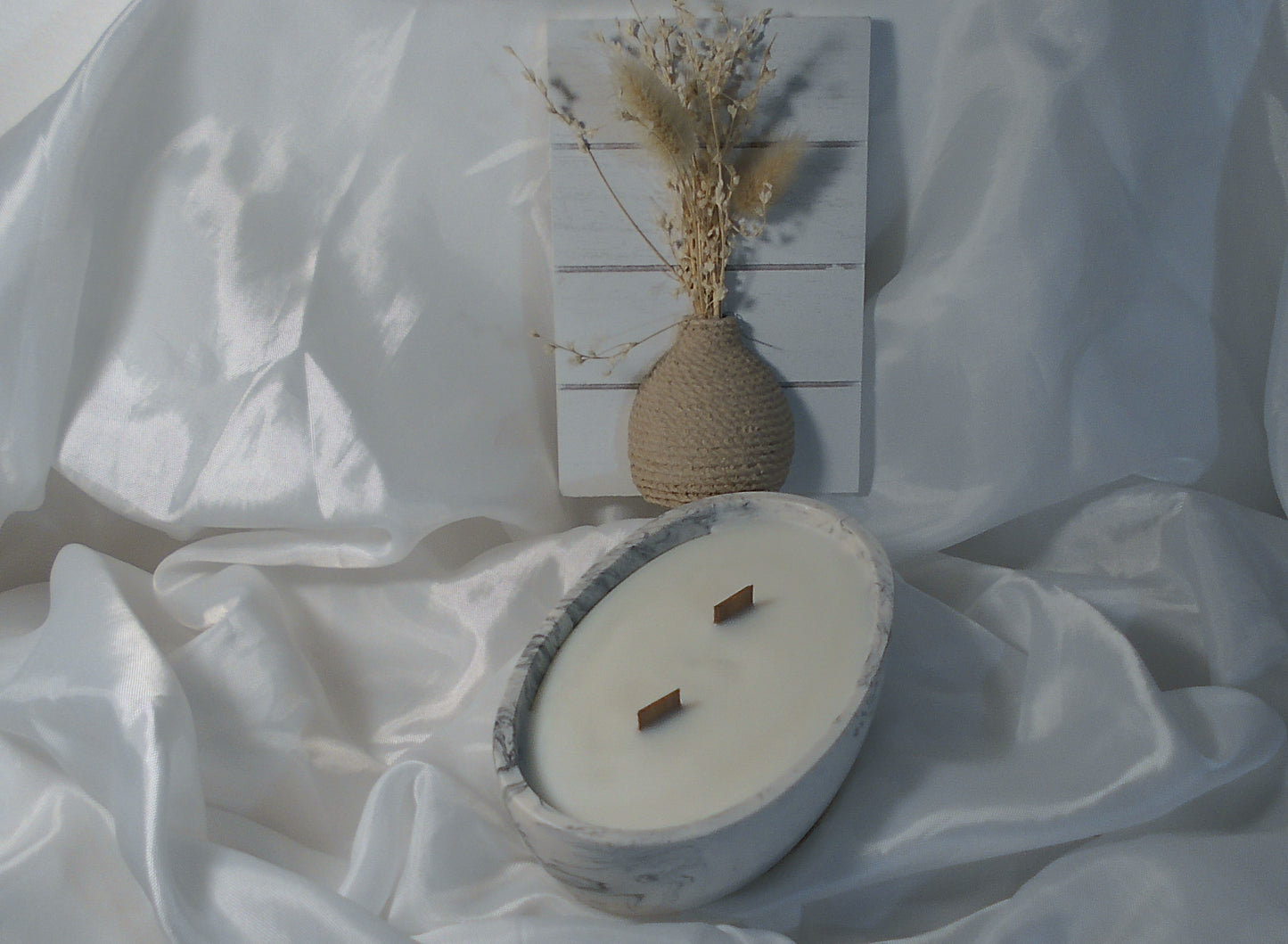 Bougie dans pot ovale