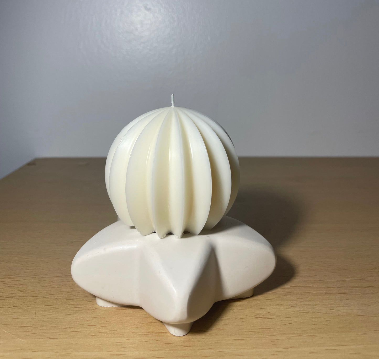 Bougie parfumée boule de Noël