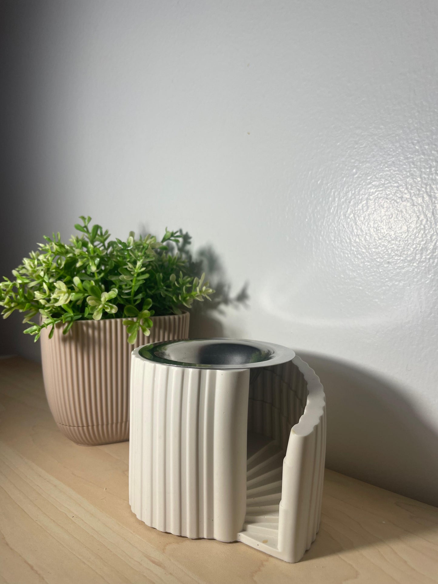 Brûle-parfum escalier