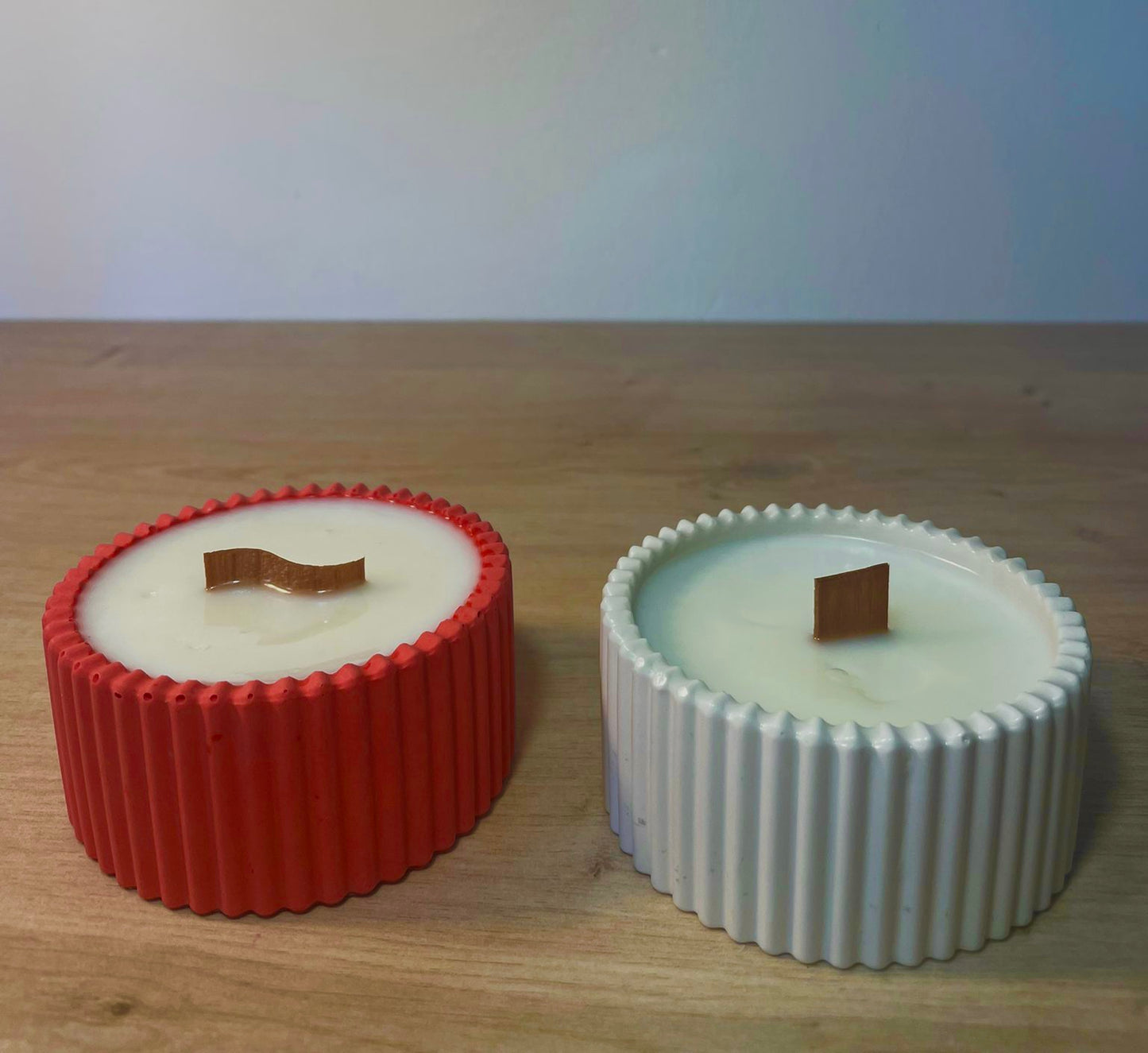 Bougie parfumée dans pot en Jesmonite