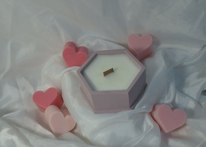 Bougie dans pot hexagonal