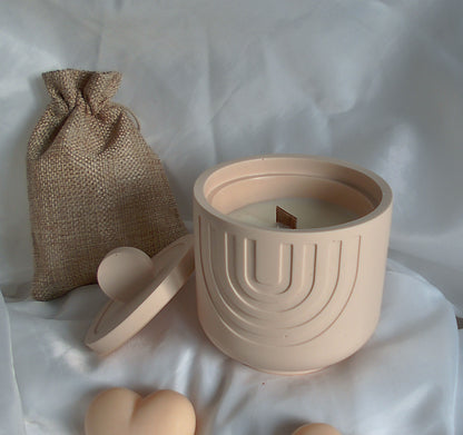 Arcélia — Bougie en pot Jesmonite Arches Art Déco avec couvercle | Mèche en bois | Fait main à Nice