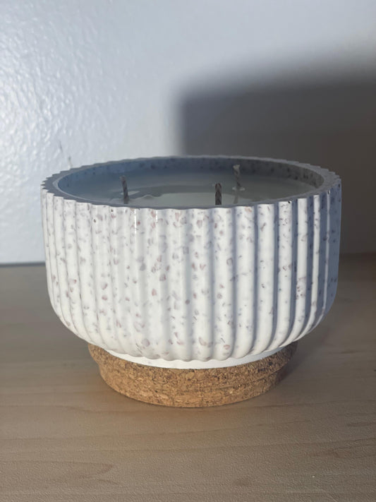 Pot en jesmonite rond