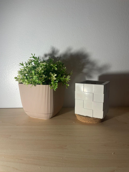 Pot en jesmonite mosaïque