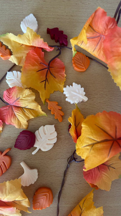 Sachet de fondants feuilles d'automne crème et rouille, cire de soja parfumée - Fait main à Nice