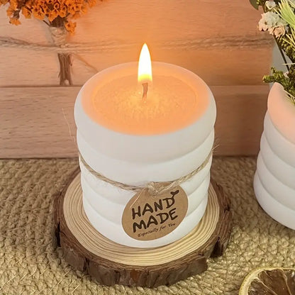 Pot en jesmonite avec cylindres