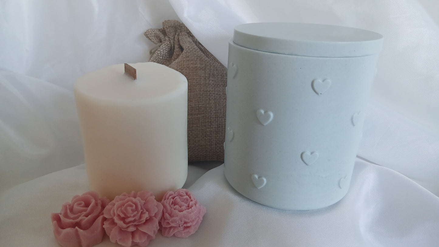 Lovéa - pot en Jesmonite avec son éco-recharge de cire de soja - Fait main à Nice